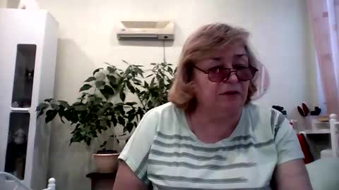 Flowerlower online show from 02.09.25