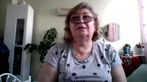 Flowerlower online show from 02.23.25