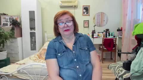 Flowerlower online show from 12.14.25