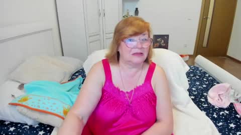 Snapshot of flowerlover8 chatting on 06.08.26 Flowerlower online show from 06.08.26