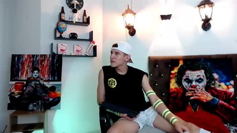 flowers109 online show from 02.25.25