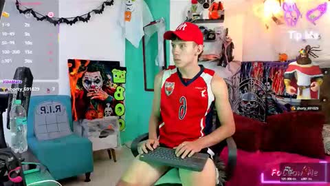 flowers109 online show from 10.15.25