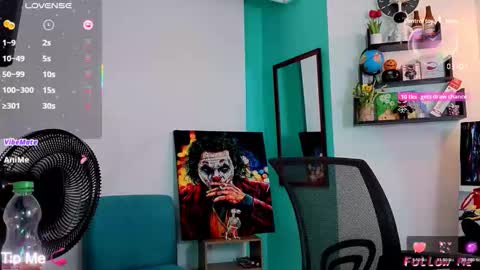 flowers109 online show from 11.25.25