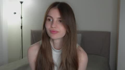 Snapshot of fluffy_angel chatting on 04.16.26 Adeline online show from 04.16.26