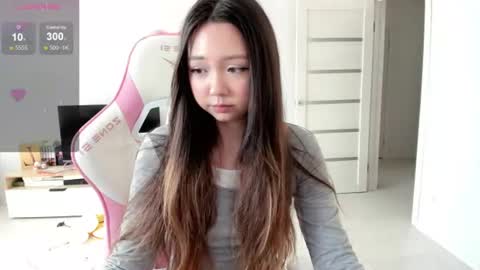 Snapshot of fluffy_rose chatting on 07.20.26 Rose online show from 07.20.26