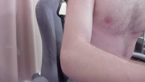 Snapshot of fluffycat_ chatting on 12.12.24 fluffycat online show from 12.12.24