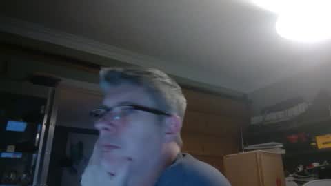 Snapshot of fluidconscience chatting on 01.05.25 FluidConscience online show from 01.05.25