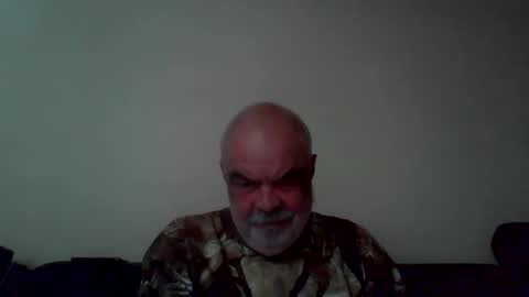 Snapshot of flutto chatting on 05.31.26 flutto online show from 05.31.26