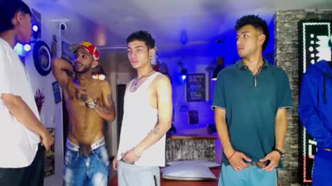 Snapshot of flyckers chatting on 12.17.24 flyckers online show from 12.17.24