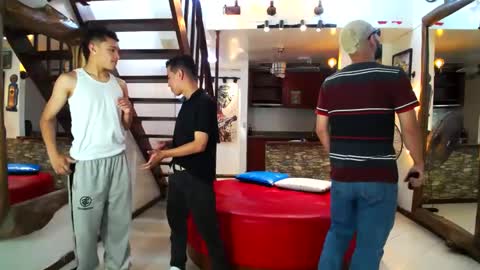 Snapshot of flyckers chatting on 01.10.25 flyckers online show from 01.10.25