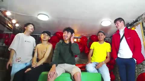 Snapshot of flyckers chatting on 03.11.25 flyckers online show from 03.11.25