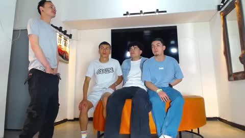 Snapshot of flyckers chatting on 12.14.25 flyckers online show from 12.14.25