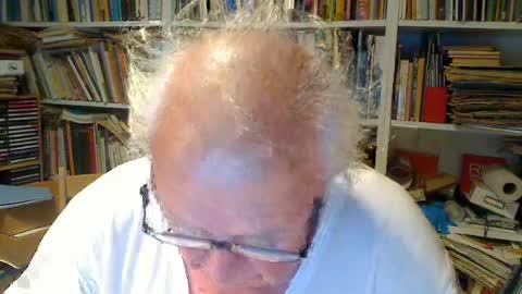 Snapshot of flyvbar chatting on 07.22.26 flyvbar online show from 07.22.26
