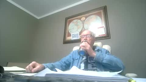 Snapshot of fmfsocal123 chatting on 12.19.24 fmfsocal123 online show from 12.19.24