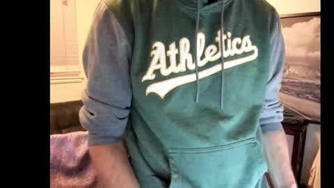 Snapshot of fngaymerguy chatting on 10.14.25 bulge vpl online show from 10.14.25