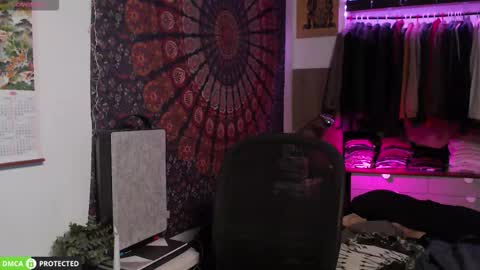 Folleti online show from 11.10.25