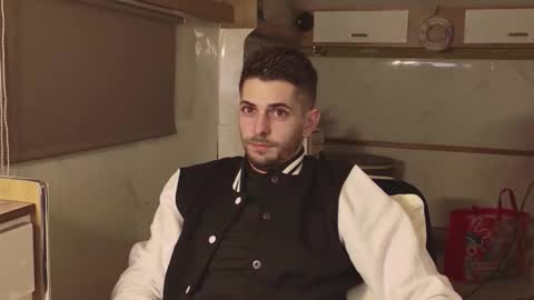 independent model online show from 02.16.26