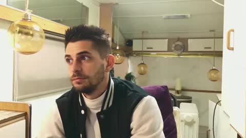 independent model online show from 03.21.26