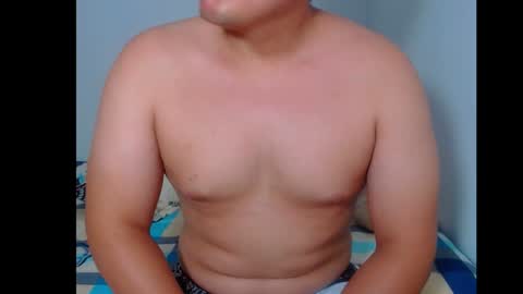 Snapshot of forbidden_games__ chatting on 01.05.25 emely and felix online show from 01.05.25