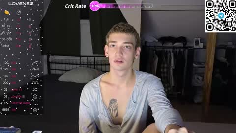 Snapshot of forever_eren chatting on 11.23.25 forever_eren online show from 11.23.25