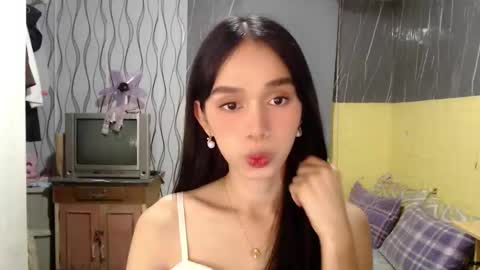 Snapshot of forever_wonnie23 chatting on 04.10.26 Wonnie online show from 04.10.26