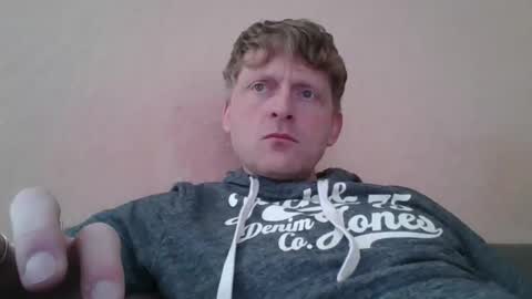 Snapshot of forgotten_lover chatting on 01.09.26 forgotten_lover online show from 01.09.26