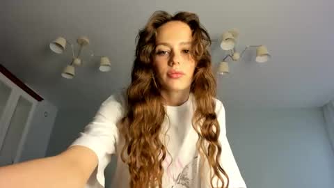 Kira online show from 09.30.25