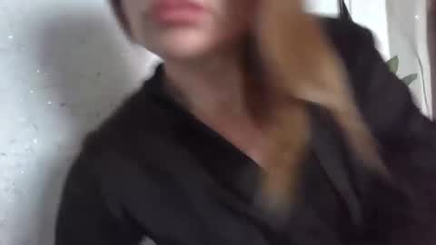 Snapshot of fox_red_lady7 chatting on 02.02.25 fox_red_lady7 online show from 02.02.25