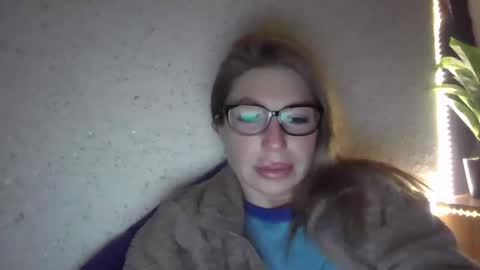 Snapshot of fox_red_lady7 chatting on 02.07.25 fox_red_lady7 online show from 02.07.25