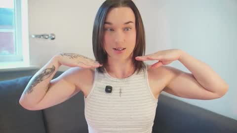 Em      online show from 09.28.25