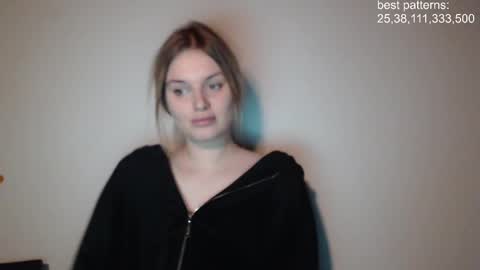 Snapshot of foxfrromearth chatting on 02.24.25 i am your baby Alien online show from 02.24.25
