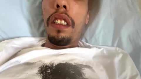 Snapshot of foxfuckerbr chatting on 12.03.25 Zuey online show from 12.03.25