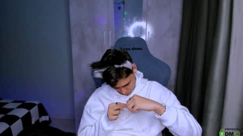 Foxicfu online show from 02.06.25