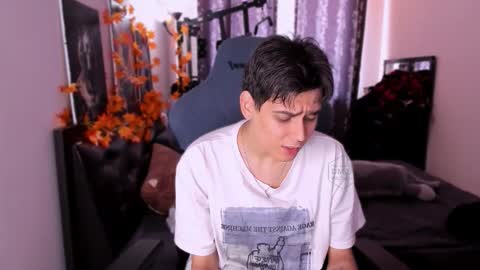 Foxicfu online show from 11.11.25