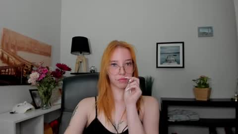 Snapshot of foxsonya chatting on 07.09.26 Sonya online show from 07.09.26
