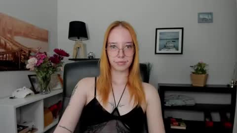 Snapshot of foxsonya chatting on 07.10.26 Sonya online show from 07.10.26