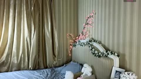 Petra online show from 02.25.26