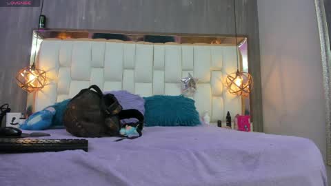 Foxxy  online show from 04.20.26