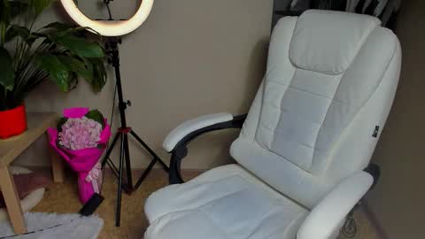 Foxy online show from 10.06.25