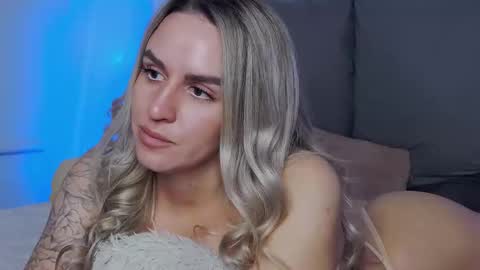 Foxy Kimmi online show from 11.27.25