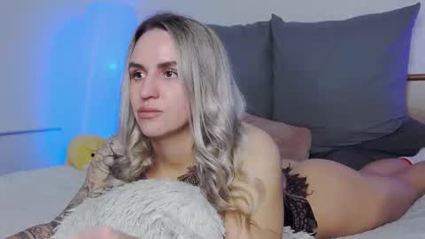 Foxy Kimmi online show from 12.02.25