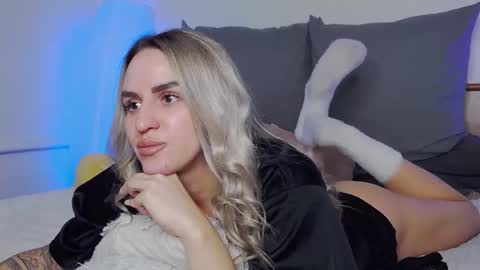 Foxy Kimmi online show from 12.03.25