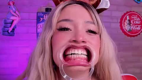 Miss Rhenna online show from 12.02.25