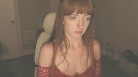 Snapshot of foxyredddd chatting on 04.27.26 beautiful blair online show from 04.27.26