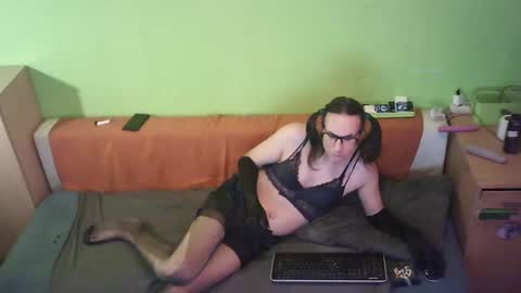 Snapshot of foxysabine chatting on 12.29.24 FoxySabine online show from 12.29.24