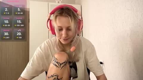 Kate online show from 11.22.25