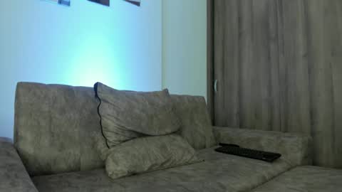 IM FRAIDER online show from 12.04.25