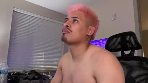 King 7853 online show from 11.21.25