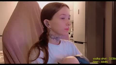 fran_bow online show from 11.11.25