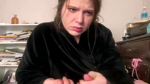 Snapshot of francescafey chatting on 12.18.25 francescafey online show from 12.18.25